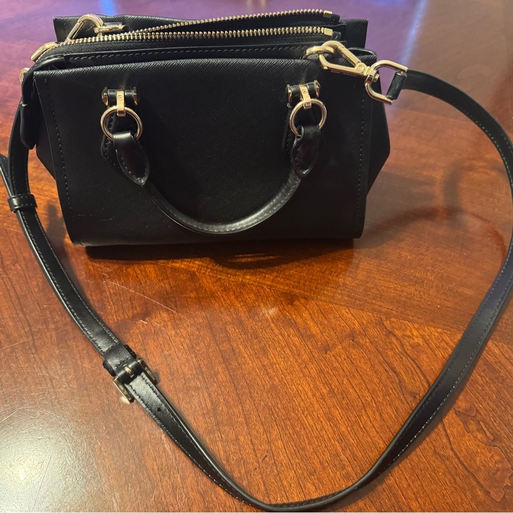 Michael Kors Black Marilyn Small Saffiano Leather
Crossbody Bag - Picture 5 of 6